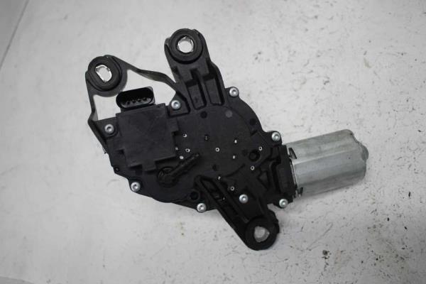MOTEUR D ESSUIE GLACE ARRIERE VW GOLF 5/ GOLF PLUS/ PASSAT - Vue 2